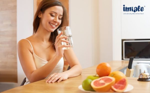 Bé bị tiêu chảy mẹ nên ăn gì