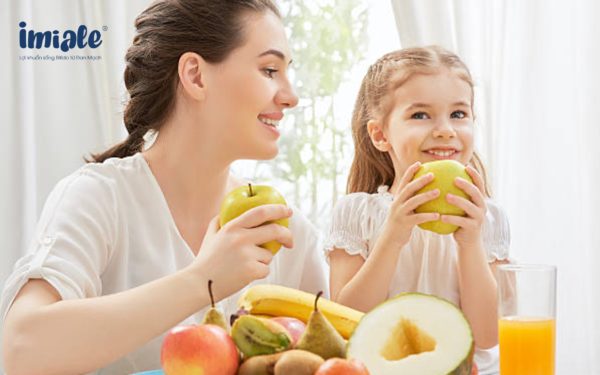 Bé bị tiêu chảy mẹ nên ăn gì