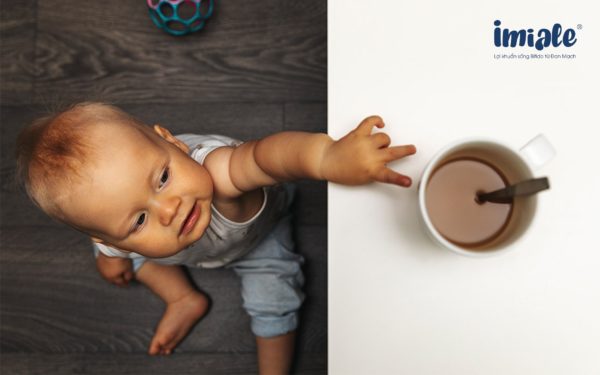 Bé bị tiêu chảy mẹ nên ăn gì