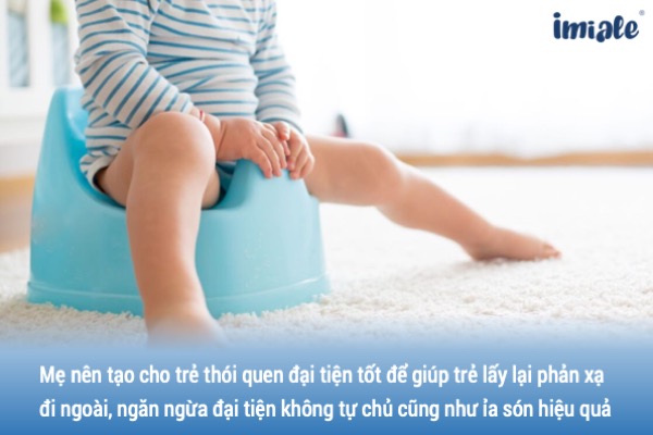 chế độ ăn dặm hợp lý cải thiện đi ngoài són phân