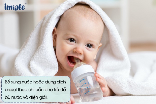 Giải pháp cho trẻ đi ngoài nhiều lần trong ngày